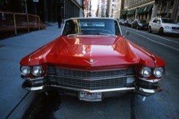 Automobiles;Autos;Cars;Color;Colour;Kaleidos;Kaleïdos;New-York-City;NYC;Red;Tarek-Charara;United-States-of-America;USA;Cadillac;Manhattan;La-parole-à-limage